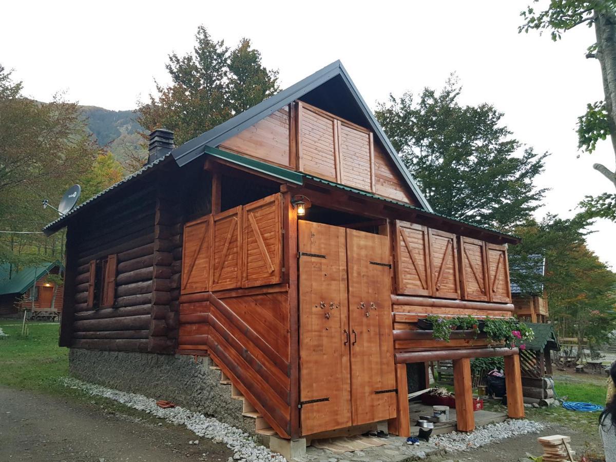 Bungalows Prokletije Gusinje Bagian luar foto