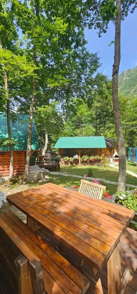 Bungalows Prokletije Gusinje Bagian luar foto