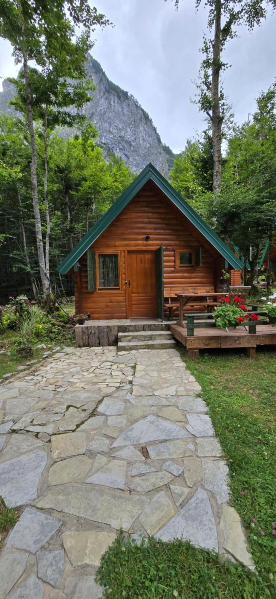 Bungalows Prokletije Gusinje Bagian luar foto