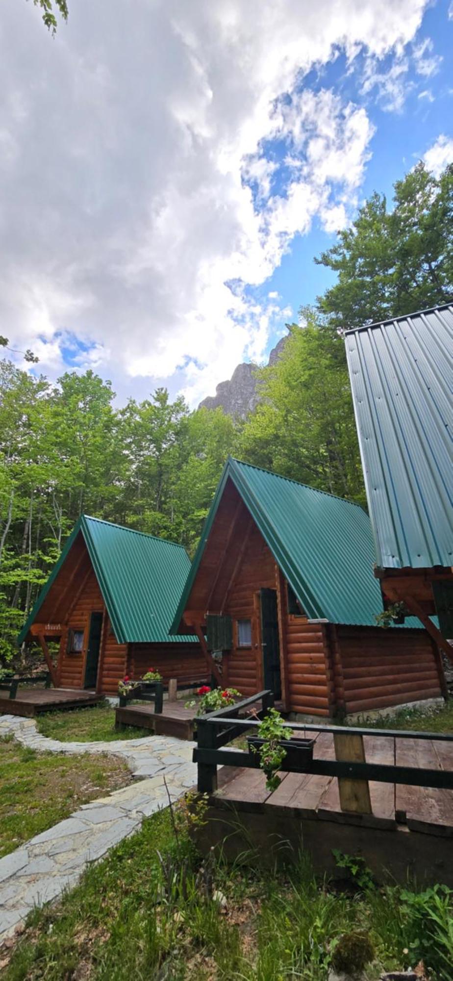 Bungalows Prokletije Gusinje Bagian luar foto